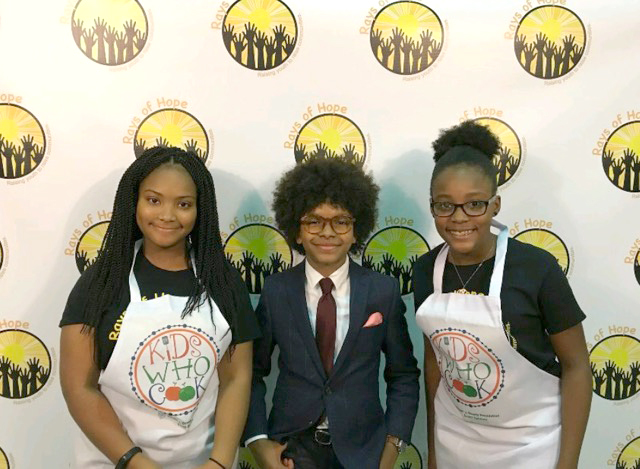 Children in a Kids Who Cook program